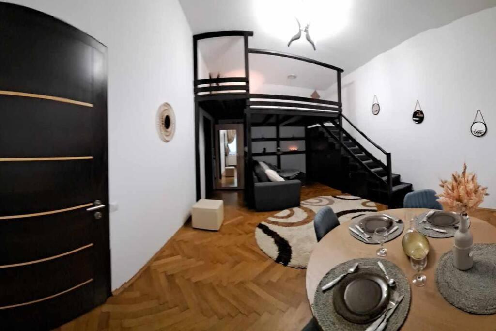 Sofia'S Home Comfy Studio In The Old Town บราชอฟ ภายนอก รูปภาพ