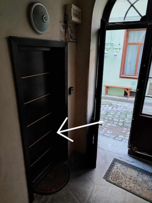 Sofia'S Home Comfy Studio In The Old Town บราชอฟ ภายนอก รูปภาพ